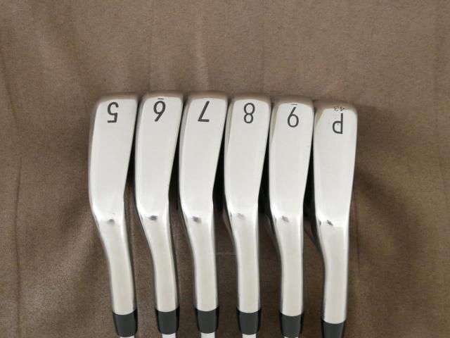 Iron set : Titleist : ชุดเหล็ก Titleist T300 (ออกปี 2019) มีเหล็ก 5-Pw (6 ชิ้น) ก้านเหล็ก NS Pro 950 NEO Flex S