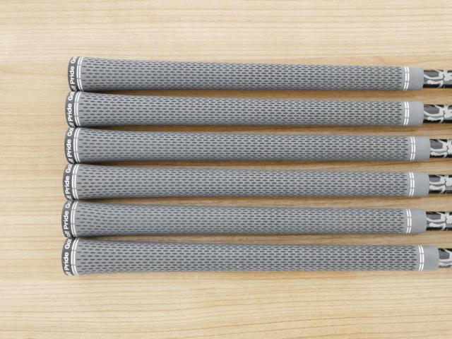 Iron set : Taylormade : ชุดเหล็ก Taylormade P770 Forged (รุ่นปี 2023 นุ่ม แน่น)  มีเหล็ก 5-Pw (6 ชิ้น) ก้านกราไฟต์ Mitsubishi Diamana Thump i95 Flex S