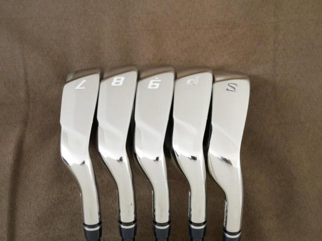 Lady club : All : ชุดเหล็ก Tourstage VIQ CL มีเหล็ก 7-Pw,Sw (5 ชิ้น) ก้านกราไฟต์ Flex L