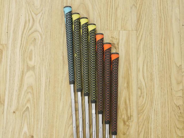 Iron set : Titleist : ชุดเหล็ก Titleist VG3 Forged (ปี 2017 Japan Spec. นุ่มแน่น) มีเหล็ก 4-Pw (7 ชิ้น) ก้านเหล็ก Dynamic Gold AMT S200