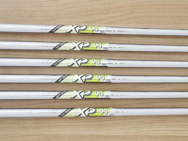 Iron set : Taylormade : ชุดเหล็ก Taylormade M1 (ออกปี 2017) มีเหล็ก 5-Pw (6 ชิ้น) ก้านเหล็ก XP95 S300