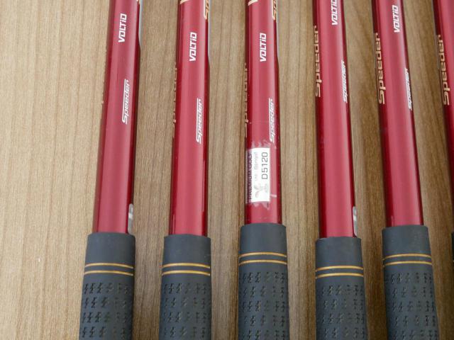 Iron set : Katana : ชุดเหล็ก Katana Voltio IV G Series I Silver (ปี 2017) มีเหล็ก 6-Pw,Aw,Sw (7 ชิ้น เหล็กยาวเป็นกระเทย) ก้านกราไฟต์ Fujikura Speeder 360 Flex R