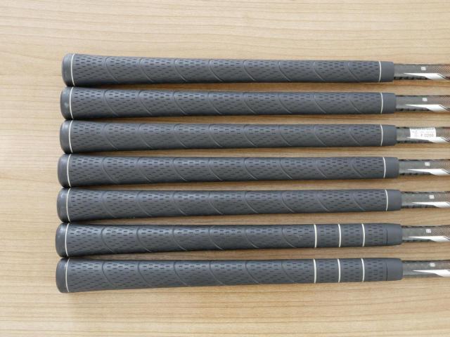 Iron set : Honma : ชุดเหล็ก Honma ATHPORT E+ มีเหล็ก 6-10,Aw,Sw (7 ชิ้น) ก้านกราไฟต์ Honma ARMRQ WT-53 Flex R