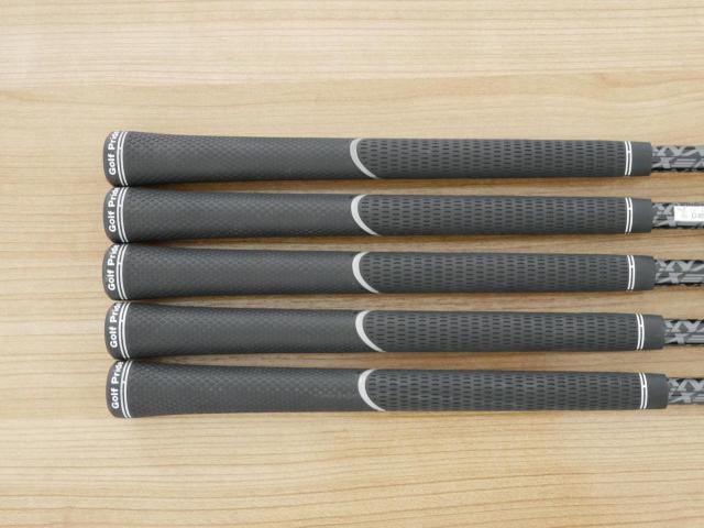 Iron set : Honma : **ก้าน 3 ดาว** ชุดเหล็ก Honma Beres NX (รุ่นปี 2023) มีเหล็ก 7-11 (5 ชิ้น) ก้านกราไฟต์ Honma Vizard NX 45 Flex SR (3 ดาว)