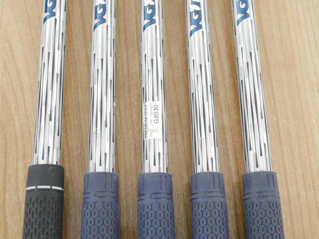 Iron set : Titleist : ชุดเหล็ก Titleist VG3 Type D Forged (ปี 2017 Japan Spec. ตีง่ายและไกลที่สุดของ Titleist) มีเหล็ก 6-Pw (5 ชิ้น) ก้านกราไฟต์ Mitsubishi VGI Flex R