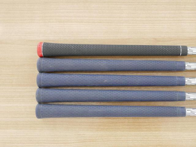 Iron set : Titleist : ชุดเหล็ก Titleist VG3 Type D Forged (ปี 2017 Japan Spec. ตีง่ายและไกลที่สุดของ Titleist) มีเหล็ก 6-Pw (5 ชิ้น) ก้านกราไฟต์ Mitsubishi VGI Flex R