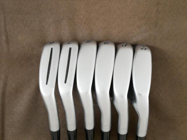 Iron set : Tsuruya : ชุดเหล็ก Tsuruya Goldenprix TR-01 (รุ่นใหม่ ตีง่าย ไกลมากๆ) มีเหล็ก 6-Pw,48 (6 ชิ้น) ก้านกราไฟต์ Flex SR