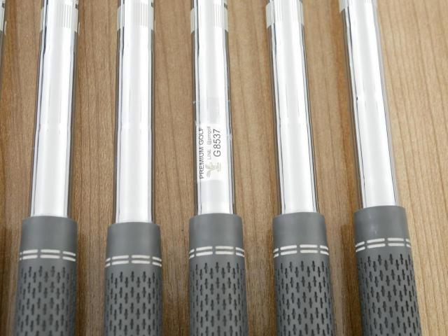 Iron set : Taylormade : ชุดเหล็ก Taylormade P770 Forged (ปี 2018 นุ่ม แน่น) มีเหล็ก 5-Pw (6 ชิ้น) ก้านเหล็ก NS Pro 950 Flex R