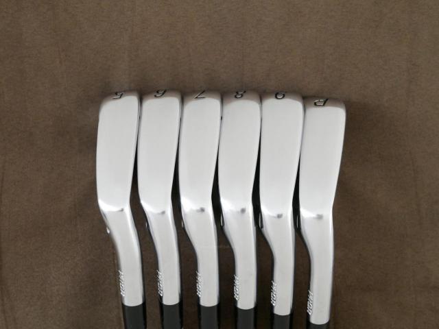 Iron set : PRGR : ชุดเหล็ก PRGR 02 Forged (ปี 2021 นุ่มมาก หายาก) มีเหล็ก 5-Pw (6 ชิ้น) ก้านเหล็ก NS Pro 950 NEO Flex S