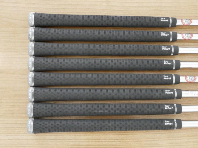 Iron set : Taylormade : ชุดเหล็ก Taylormade P770 Forged (ปี 2021 นุ่ม แน่น) มีเหล็ก 3-Pw (8 ชิ้น) ก้านเหล็ก Dynamic Gold EX Weight Lock Tour Issue S200