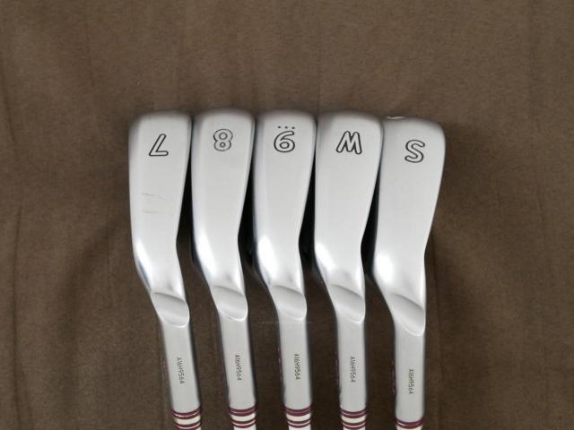 Lady club : All : ชุดเหล็ก Ping G Le2 (ปี 2021 Japan Spec. ใบใหญ่ ตีง่ายมาก) มีเหล็ก 7-Pw,Sw (5 ชิ้น) ก้านกราไฟต์ Ping ULT 240 Flex L