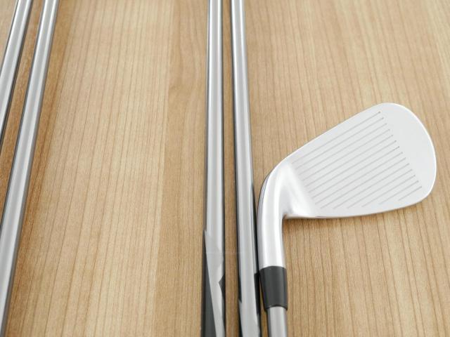 Iron set : Titleist : ชุดเหล็ก Titleist VG3 Type D Forged (รุ่นปี 2019 Japan Spec. ตีง่ายและไกลที่สุดของ Titleist) มีเหล็ก 6-Pw (5 ชิ้น) สุดยอดก้าน Fujikura Diamond Speeder 6 Flex R
