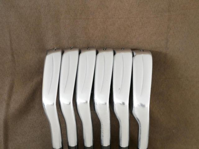Iron set : Romaro : ชุดเหล็ก Romaro Ray V Forged มีเหล็ก 5-Pw (6 ชิ้น) ก้านกราไฟต์ UST Mamiya ATTAS 60 Flex R