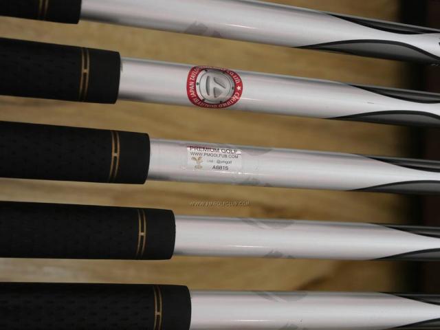 Iron set : Taylormade : ชุดเหล็ก Taylormade Gloire (รุ่นท๊อปสุด Japan Spec. ใบใหญ่ ตีง่าย ไกล) มีเหล็ก 5-Pw,Aw,Sw (8 ชิ้น) ก้านกราไฟต์ Flex SR