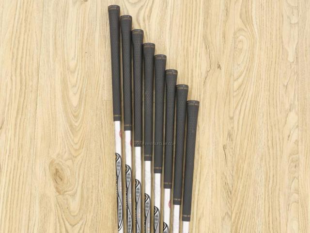 Iron set : Taylormade : ชุดเหล็ก Taylormade Gloire (รุ่นท๊อปสุด Japan Spec. ใบใหญ่ ตีง่าย ไกล) มีเหล็ก 5-Pw,Aw,Sw (8 ชิ้น) ก้านกราไฟต์ Flex SR
