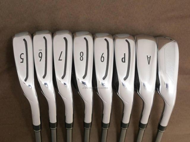 Iron set : Taylormade : ชุดเหล็ก Taylormade Gloire (รุ่นท๊อปสุด Japan Spec. ใบใหญ่ ตีง่าย ไกล) มีเหล็ก 5-Pw,Aw,Sw (8 ชิ้น) ก้านกราไฟต์ Flex SR