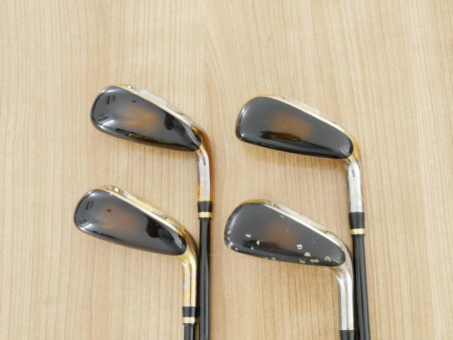 Iron set : Katana : **ก้านสั้น** ชุดเหล็กกระเทย Katana Voltio G Series มีเหล็ก 7-Pw (4 ชิ้น) ก้าน Tour AD VT-5 Flex R