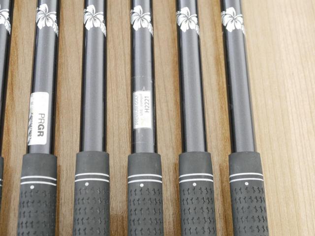 Iron set : PRGR : ชุดเหล็ก PRGR 02 Forged (ปี 2021 นุ่มมาก หายาก) มีเหล็ก 5-Pw (6 ชิ้น) ก้านกราไฟต์ Mitsubishi Diamana Flex SR