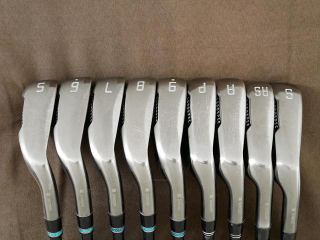 Iron set : Daiwa : ชุดเหล็ก Daiwa Labospec FF-247III (หน้าเด้งสุดๆ ตีไกลสุดๆๆๆๆ เหล็ก 7 Loft 25) มีเหล็ก 5-Pw,Aw,As,Sw (9 ชิ้น) ก้านกราไฟต์ LABOSPEC Shinari i80 Flex S