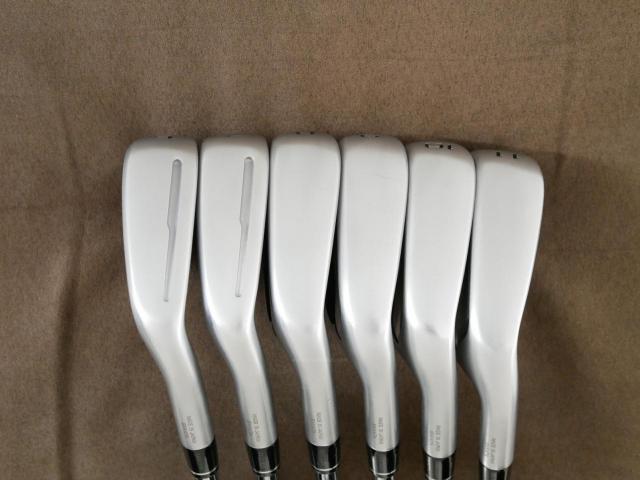 Iron set : Honma : ชุดเหล็ก Honma Tour World GS (ออกปี 2021 ใบใหญ่ ตีง่าย ไกล) มีเหล็ก 6-11 (6 ชิ้น) ก้านเหล็ก NS Pro 950 NEO Flex R