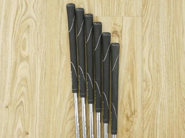 Iron set : Taylormade : ชุดเหล็ก Taylormade M5 (ออกปี 2019 Japan Spec) มีเหล็ก 5-Pw (6 ชิ้น) ก้านเหล็ก AMT Tour White S200