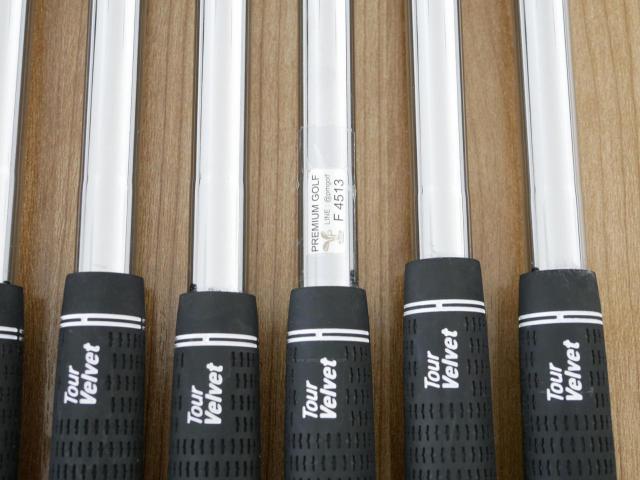 Iron set : Other Brand : ชุดเหล็ก Cobra Darkspeed (ปี 2024) มีเหล็ก 5-Pw (6 ชิ้น) ก้านเหล็ก KBS Tour Lite Flex S
