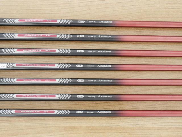 Iron set : PRGR : ชุดเหล็ก PRGR Red 505 (ใบใหญ่ หน้า Maraging ใส เด้ง) มีเหล็ก 5-Pw,Aw (7 ชิ้น) ก้านกราไฟต์ M-37 Flex R