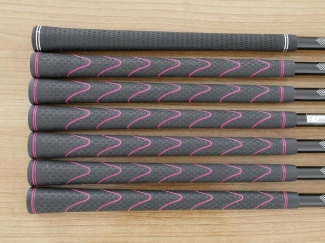 Iron set : PRGR : ชุดเหล็ก PRGR Red 505 (ใบใหญ่ หน้า Maraging ใส เด้ง) มีเหล็ก 5-Pw,Aw (7 ชิ้น) ก้านกราไฟต์ M-37 Flex R