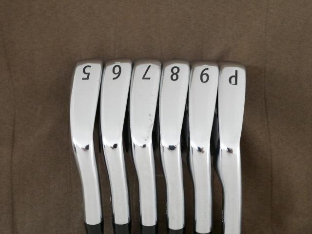 Iron set : Titleist : ชุดเหล็ก Titleist AP2 718 Forged (ออกปี 2018) มีเหล็ก 5-Pw (6 ชิ้น) ก้านเหล็ก AMT Tour White S200