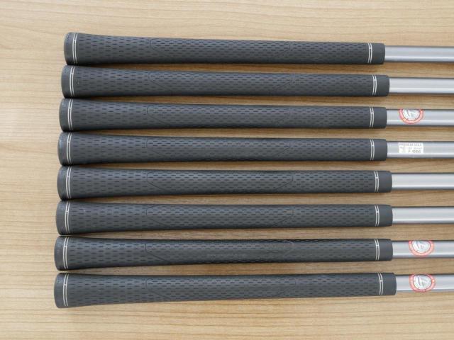 Iron set : Taylormade : ชุดเหล็ก Taylormade Gloire F Forged (รุ่นท๊อปสุด Japan Spec.) มีเหล็ก 5-Pw,Aw,Sw (8 ชิ้น) ก้านกราไฟต์ Flex R