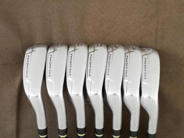 Iron set : Yamaha : ชุดเหล็ก Yamaha Inpres UD+2 (ปี 2018 ตีไกลที่สุด ไกลกว่าเหล็กทั่วไป 2 เบอร์) มีเหล็ก 7-Pw,Aw,As,Sw (7 ชิ้น) ก้านกราไฟต์ Flex R