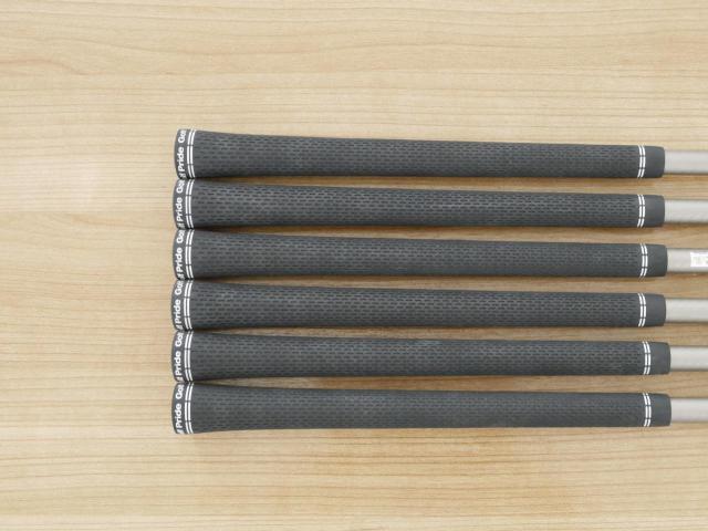 Iron set : Ping : ชุดเหล็ก Ping i240 (รุ่นล่าสุด ออกปี 2025) มีเหล็ก 6-Pw,Aw (6 ชิ้น) ก้านกราไฟต์ Ping Tour 2.0 85 Flex S