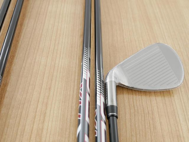 Iron set : Callaway : **ของใหม่ ยังไม่แกะพลาสติก** ชุดเหล็ก Callaway Big Bertha (ออกปี 2023 ตีง่ายที่สุดของ Callaway) มีเหล็ก 6-Pw (5 ชิ้น) ก้านกราไฟต์ Fujikura Speeder NX Flex R