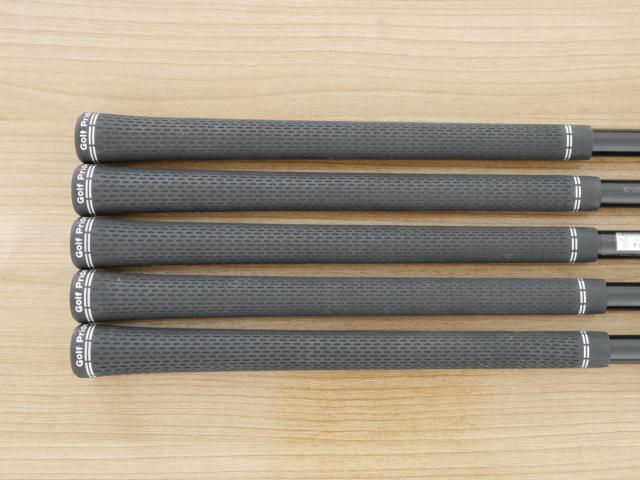 Iron set : Titleist : ชุดเหล็ก Titleist T300 (ปี 2022) มีเหล็ก 6-Pw (5 ชิ้น) ก้านกราไฟต์ Titleist 3D055 60 Flex SR