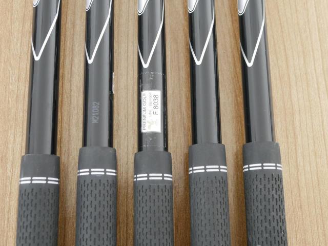 Iron set : Titleist : ชุดเหล็ก Titleist T300 (ปี 2022) มีเหล็ก 6-Pw (5 ชิ้น) ก้านกราไฟต์ Titleist 3D055 60 Flex SR
