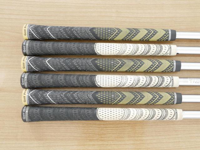 Iron set : Taylormade : ชุดเหล็ก Taylormade Tour Preferred CB Forged มีเหล็ก 5-Pw (6 ชิ้น) ก้านเหล็ก NS Pro 950 Flex S