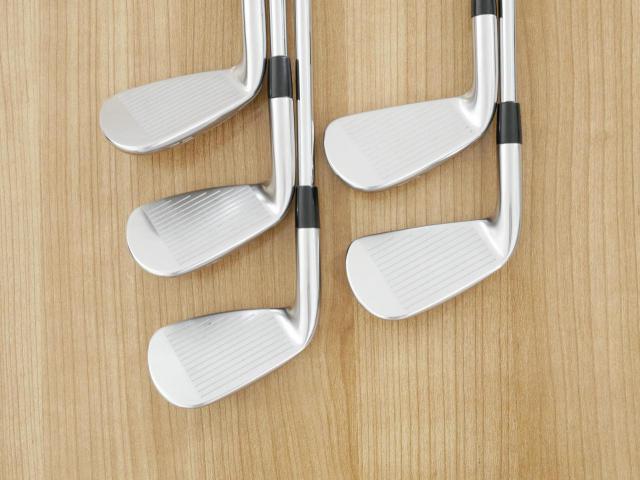 Iron set : Titleist : ชุดเหล็ก Titleist 718 T-MB Forged (ออกปี 2018) มีเหล็ก 6-Pw (5 ชิ้น) ก้านเหล็ก Dynamic Gold Tour Issue X100