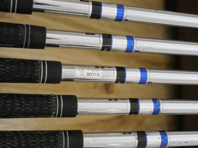 Iron set : Taylormade : ชุดเหล็ก Taylormade RAC LT มีเหล็ก 5-Pw (6 ชิ้น) ก้านเหล็ก Rifle 100 Flex R