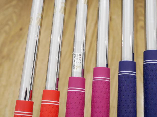 Iron set : Katana : ชุดเหล็ก Katana Voltio IV Silver (รุ่นนี้ตีไกลที่สุด ของ Katana) มีเหล็ก 6-Pw,Aw (6 ชิ้น) ก้านเหล็ก NS Pro 850 Flex R