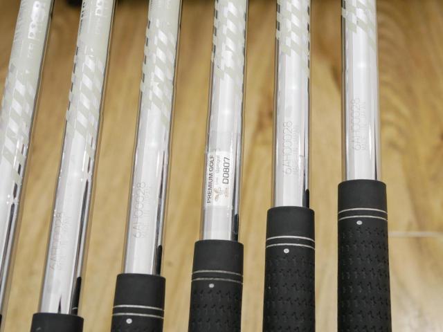 Iron set : PRGR : ชุดเหล็ก PRGR ID Nabla RS Titan Face (หน้าเด้ง ตีไกล) มีเหล็ก 5-Pw (6 ชิ้น) ก้านเหล็ก NS Pro 85 Flex SR