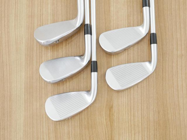 Iron set : Titleist : ชุดเหล็ก Titleist VG3 Type D Forged (ปี 2017 Japan Spec. ตีง่ายและไกลที่สุดของ Titleist) มีเหล็ก 6-Pw (5 ชิ้น) ก้านกราไฟต์ Mitsubishi VGI Flex R