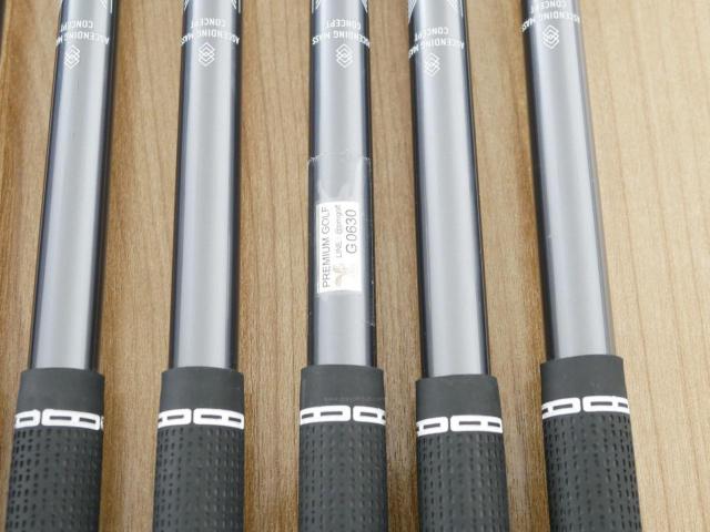 Iron set : Titleist : ชุดเหล็ก Titleist T250 Forged Launch Spec (รุ่นล่าสุด ออกปี 2025 Japan Spec) มีเหล็ก 5-Pw (6 ชิ้น) ก้านกราไฟต์ Mitsubishi MMT 65 Flex R