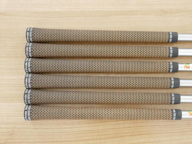 Iron set : Callaway : ชุดเหล็ก Callaway Mavrik (ปี 2020 ตีง่าย ไกลมากๆ) มีเหล็ก 6-Pw,Aw (6 ชิ้น) ก้านกราไฟต์ Mitsubishi Diamana 50 Flex S