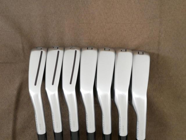 Iron set : Taylormade : ชุดเหล็ก Taylormade P790 (ตัวท้อปสุด ล่าสุด ออกปี 2025 Japan Spec.) มีเหล็ก 5-Pw,Aw (7 ชิ้น) ก้านเหล็ก NS Pro 950 NEO Flex S