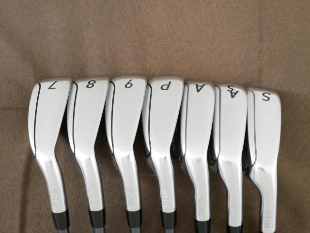 Iron set : Yamaha : ชุดเหล็ก Yamaha Inpres DriveStar Type D (รุ่นล่าสุด ออกปี 2024 ตีไกลที่สุด ไกลกว่าเหล็กทั่วไป 2 เบอร์ หน้าเด้งมากๆ) มีเหล็ก 7-Pw,Aw,As,Sw (7 ชิ้น) ก้านกราไฟต์ Fujikura Speeder NX M-425i Flex SR