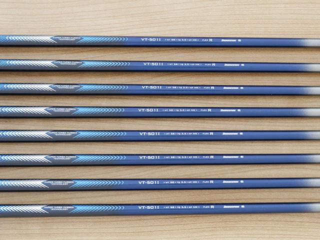 Iron set : Tourstage : ชุดเหล็ก Tourstage VIQ มีเหล็ก 5-Pw,Aw,Sw (8 ชิ้น) ก้านกราไฟต์ Flex R