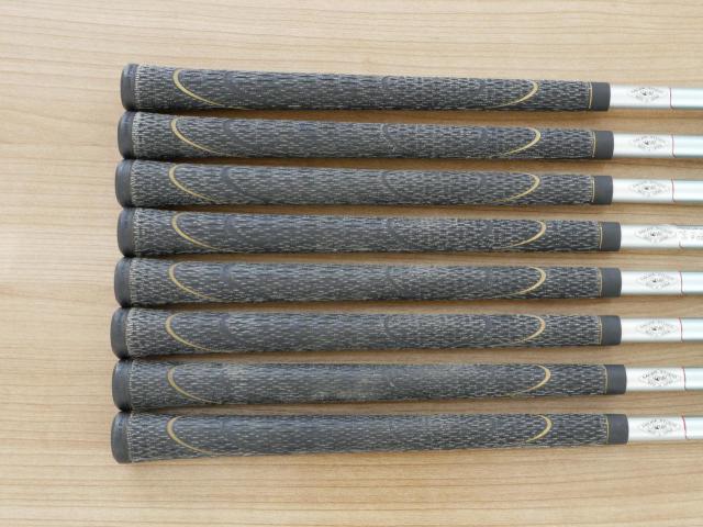 Iron set : Honma : **ก้าน 3 ดาว** ชุดเหล็ก Honma Beres MG801 (Forged) มีเหล็ก 5-11,Sw (8 ชิ้น) ก้าน ARMRQ B54 Flex R (3 ดาว)