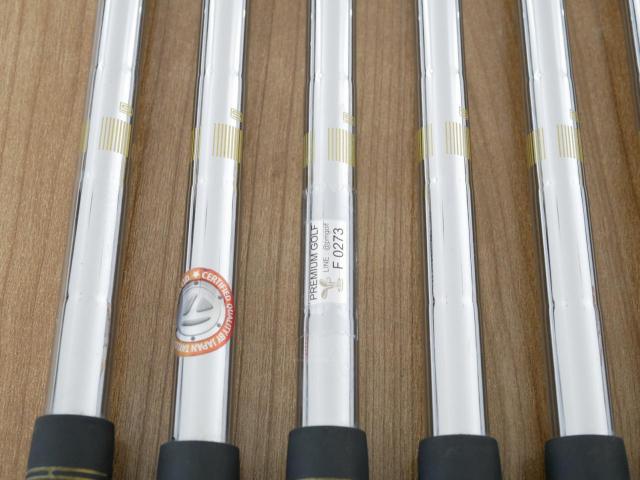 Iron set : Taylormade : ชุดเหล็ก Taylormade Gloire G (รุ่นท๊อปสุด ตีไกลมากๆ เหล็ก 7 Loft 26.5 หน้าเด้ง) มีเหล็ก 6-Pw,Aw (6 ชิ้น) ก้านเหล็ก NS Pro 830 Flex R