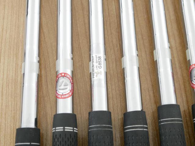 Iron set : Taylormade : ชุดเหล็ก Taylormade Gloire F2 Forged (รุ่นท๊อปสุด Japan Spec. ออกปี 2017) มีเหล็ก 6-Pw,Aw,Sw (7 ชิ้น) ก้านเหล็ก NS Pro 930 Flex S