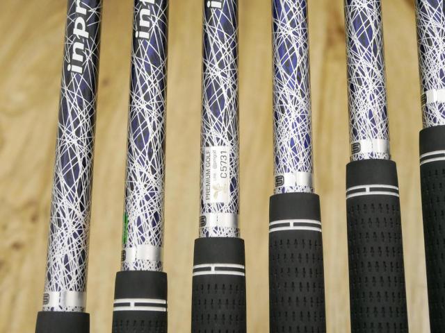 Iron set : Yamaha : ชุดเหล็ก Yamaha Inpres UD+2 (ปี 2018 ตีไกลที่สุด ไกลกว่าเหล็กทั่วไป 2 เบอร์) มีเหล็ก 6-Pw,Aw,As,Sw (8 ชิ้น) ก้านกราไฟต์ Flex SR